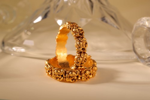 Antique gold